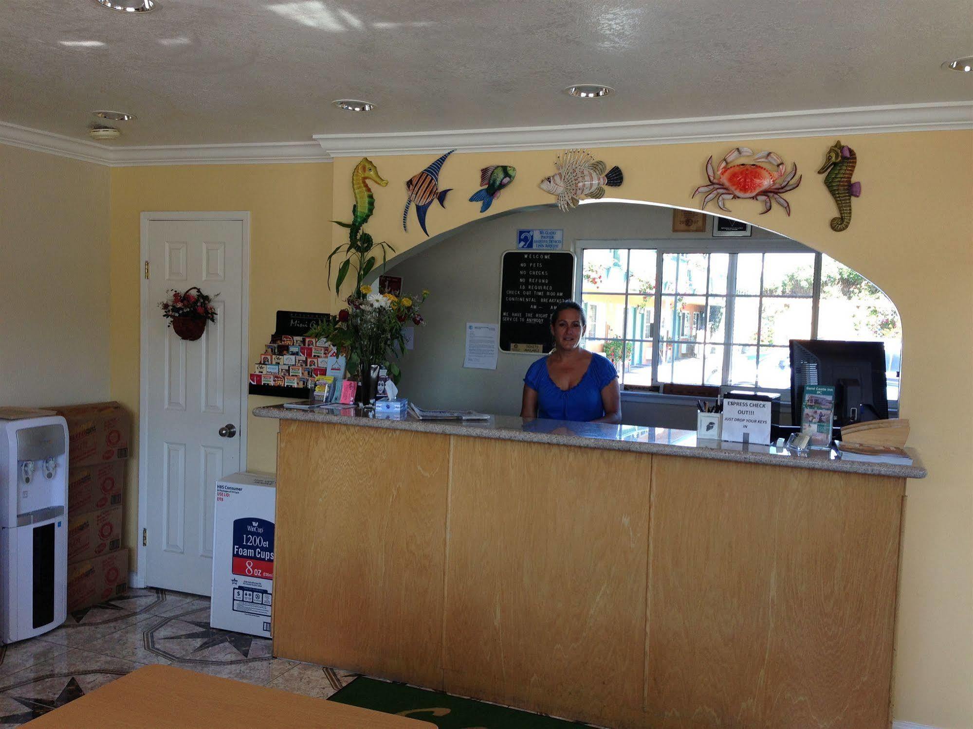 Sand Castle Inn Сисайд Экстерьер фото